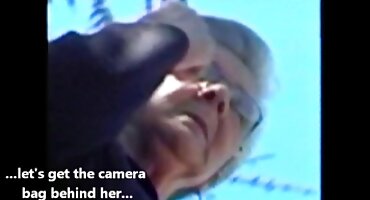 gai xinh vu to sex Hooligan fucks sex yuri với một đồng phạm trong Nhà của người khác.